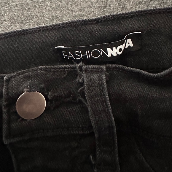 Fashion Nova Black Skinny Jeans - Picture 2 of 5